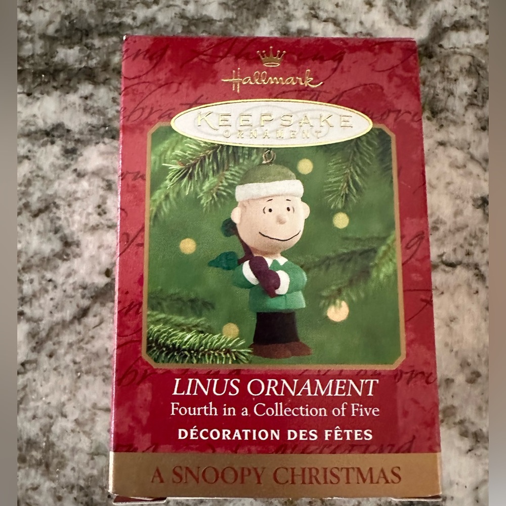 Hallmark Keepsake Ornament “A Snoopy Christmas” Linus